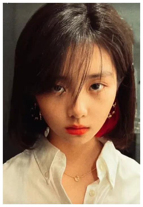 娱乐圈吃瓜水母头,揭秘“水母头”现象背后的秘密